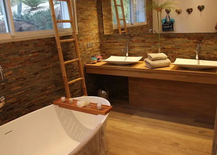 Les Voiles De Valescure D'hotes Et Son Espace Bien Etre Saint-Raphaël