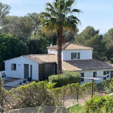 Les Voiles De Valescure Bed & Breakfast *