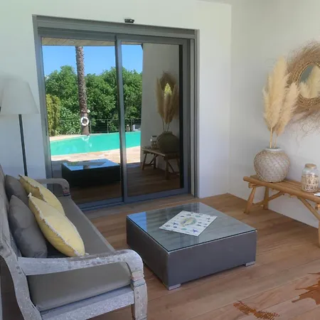 Bed & Breakfast Les Voiles De Valescure